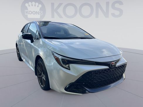 Used 2024 Toyota Corolla SE w/ SE Package FWD image 8