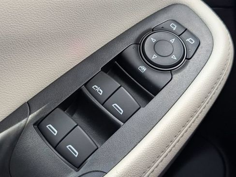 Used 2023 Buick Encore GX Select FWD image 21