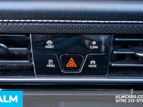 Used 2024 Volkswagen Atlas SE image 43