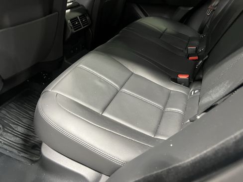 Used 2026 Land Rover Range Rover Velar Dynamic SE AWD/4WD image 34