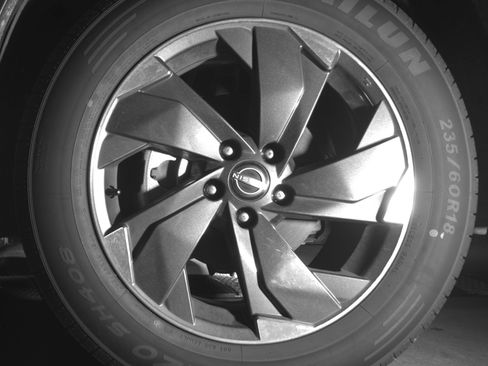 Used 2025 Nissan Rogue SV AWD/4WD image 12