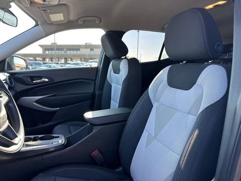 Used 2024 Chevrolet Trax LS image 18