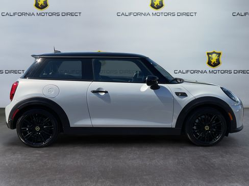 Used 2023 MINI Cooper SE FWD image 4