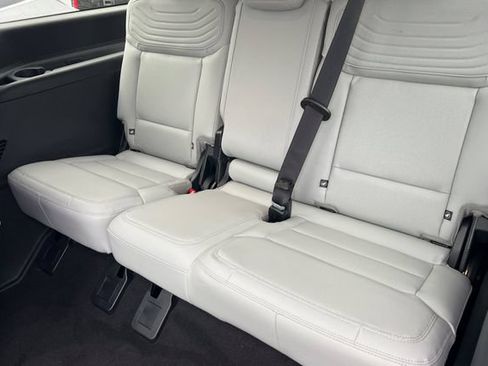 New 2025 Ford Expedition Max Platinum w/ Platinum Ultimate Package AWD/4WD image 14