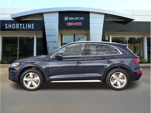 Used 2018 Audi Q5 2.0T Premium Plus w/ Premium Plus Package AWD/4WD image 6