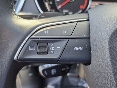 Used 2023 Audi Q5 2.0T Premium w/ Convenience Package image 25