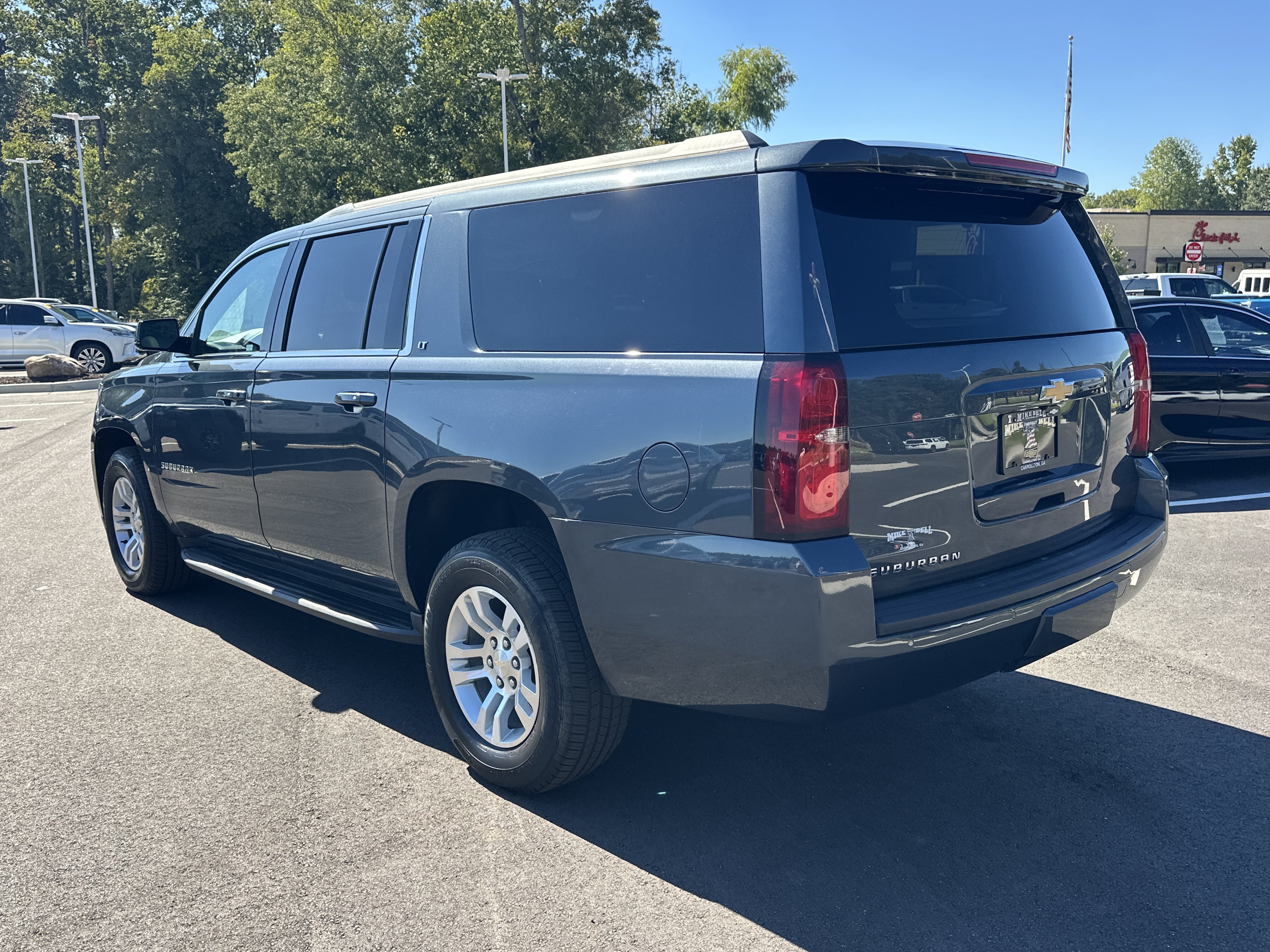 Used 2020 Chevrolet Suburban LT AWD/4WD image 5