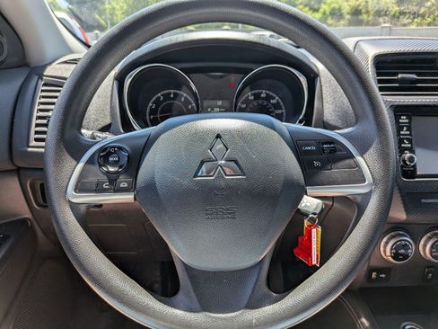Used 2024 Mitsubishi Outlander Sport LE AWD/4WD image 17