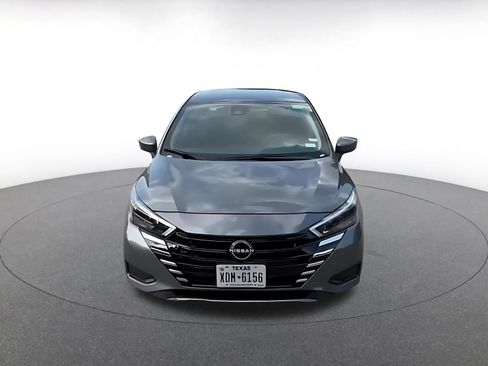 Used 2025 Nissan Versa SV FWD image 4