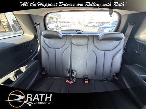 Used 2025 Hyundai Palisade SEL image 21