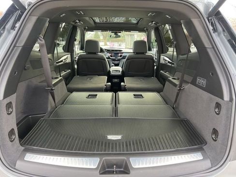 Used 2025 Cadillac XT6 Premium Luxury image 30