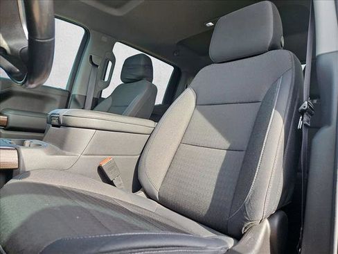 Used 2019 Chevrolet Silverado 1500 RST image 12