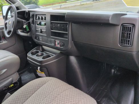 New 2026 Chevrolet Express 2500 w/ Driver Convenience Package RWD image 20