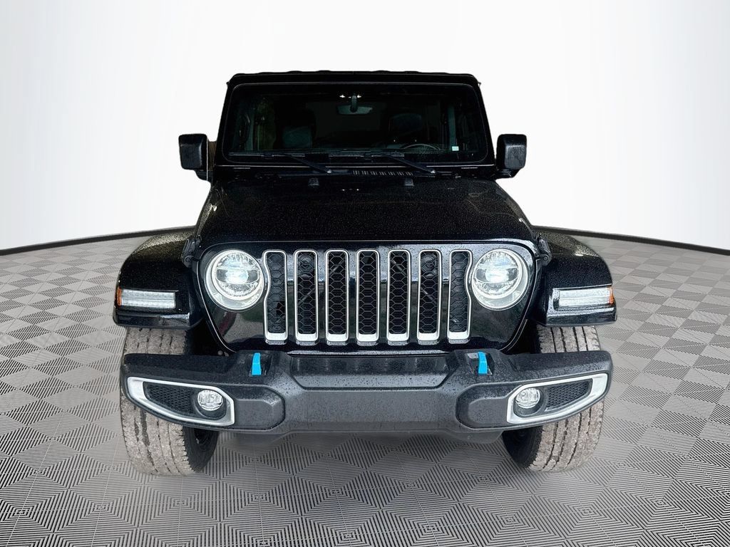 Certified 2022 Jeep Wrangler Unlimited Sahara w/ Cold Weather Group AWD/4WD image 2