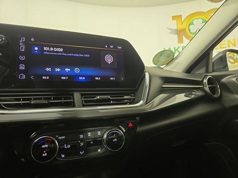 Used 2025 Chevrolet Trax ACTIV w/ Driver Confidence Package FWD image 20