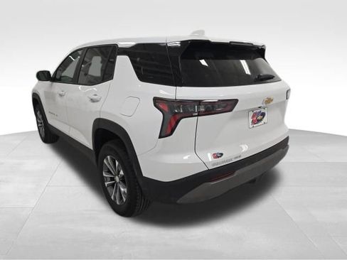 New 2026 Chevrolet Equinox LT image 3