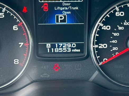 Used 2014 Subaru Outback 2.5i Limited w/ Moonroof Package AWD/4WD image 16