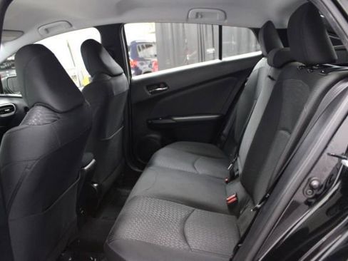 Used 2016 Toyota Prius Three image 20