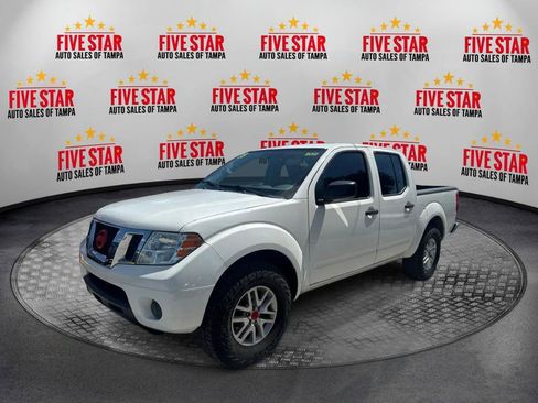Used 2019 Nissan Frontier SV AWD/4WD image 3