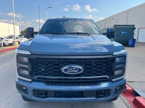 Used 2023 Ford F250 Lariat w/ Lariat Ultimate Package AWD/4WD image 4