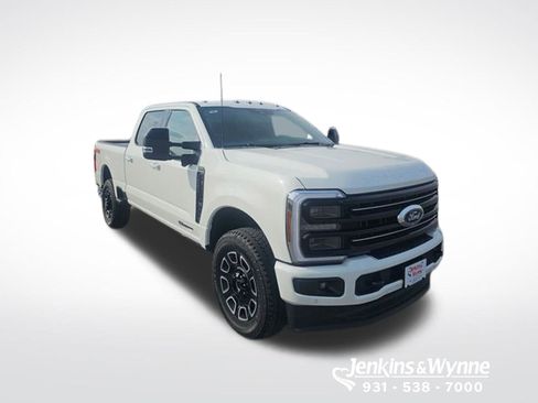 New 2026 Ford F350 Platinum w/ FX4 Off-Road Package AWD/4WD image 4