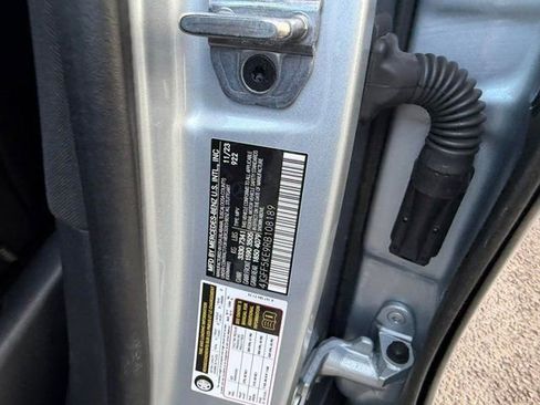 Used 2024 Mercedes-Benz GLS 450 4MATIC image 14