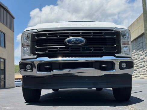 Used 2023 Ford F250 XL w/ Snow Plow Prep Package AWD/4WD image 34