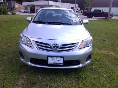 Used 2013 Toyota Corolla LE Special Edition image 2