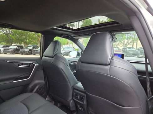 Used 2024 Toyota RAV4 XSE AWD/4WD image 17