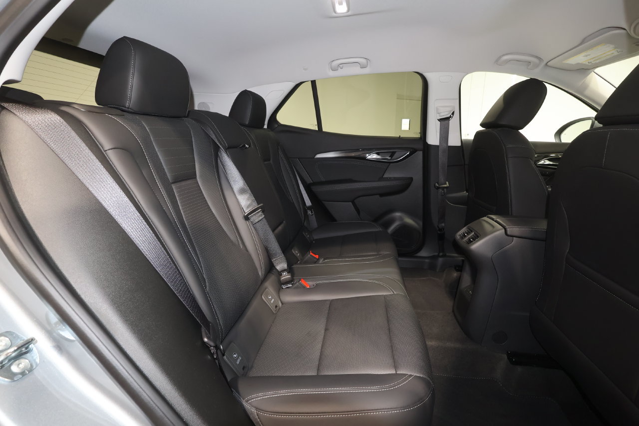 Certified 2025 Buick Envision Preferred AWD/4WD image 26