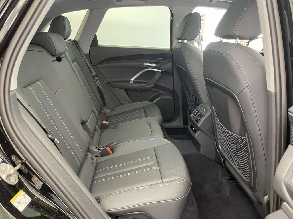 New 2026 Audi Q5 Premium Plus AWD/4WD image 22