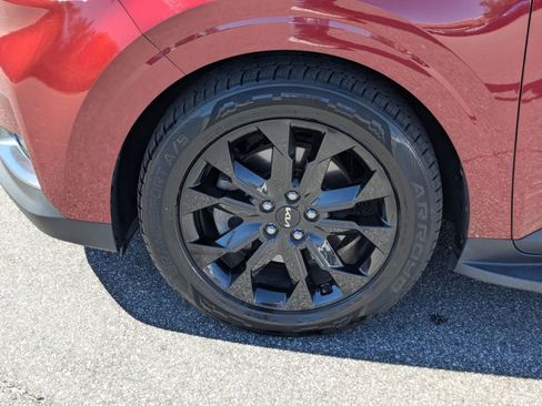 Used 2023 Kia Carnival SX image 11