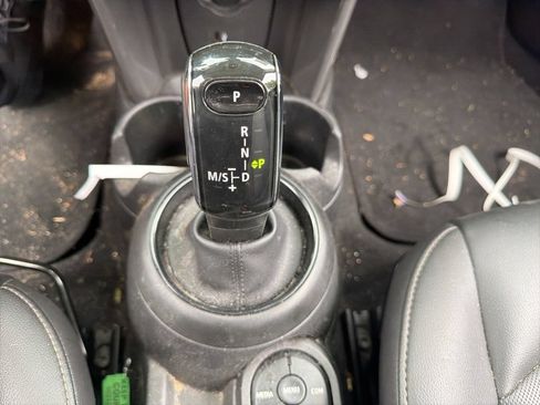 Used 2020 MINI Cooper 2-Door Hardtop FWD image 11