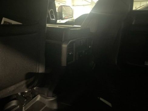 Used 2019 Ford F150 XLT w/ Equipment Group 302A Luxury AWD/4WD image 18