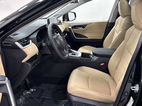 New 2025 Toyota RAV4 XLE Premium image 13