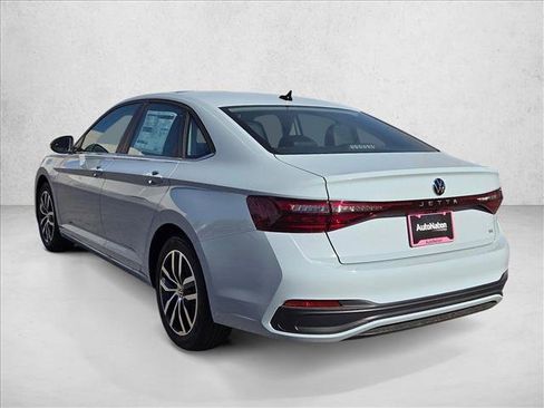 New 2026 Volkswagen Jetta SE FWD image 9
