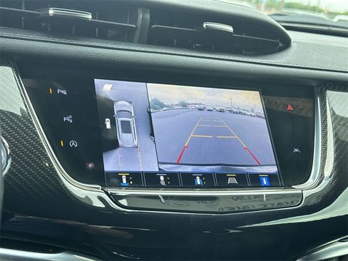 Used 2024 Cadillac XT6 Sport w/ Technology Package image 23