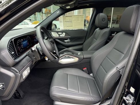 Certified 2025 Mercedes-Benz GLS 450 4MATIC image 14