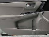 Used 2016 Toyota Camry LE image 6