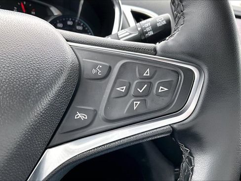 Used 2024 Chevrolet Equinox LT image 17