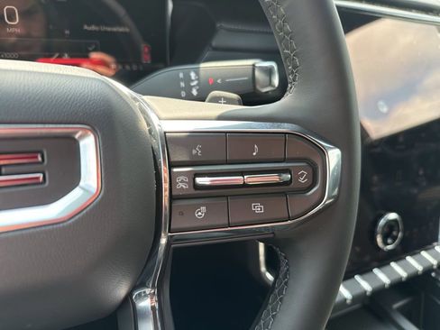 New 2025 GMC Acadia Elevation w/ LPO, Floor Liner Package image 28