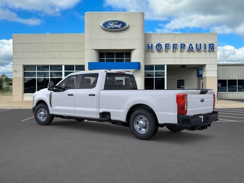 New 2026 Ford F350 XL image 4