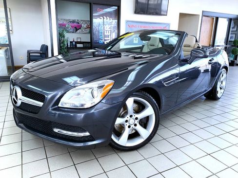 Used 2012 Mercedes-Benz SLK 350 SLK 350 2dr Convertible image 1