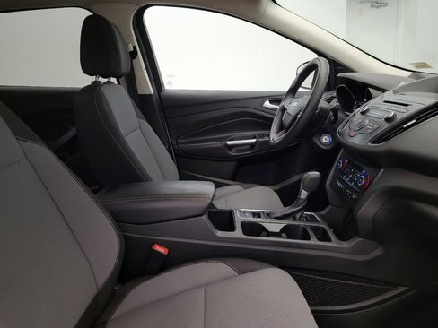Used 2017 Ford Escape SE image 21