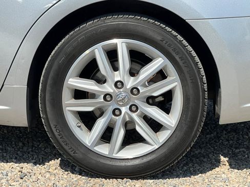Used 2015 Toyota Avalon XLE FWD image 12