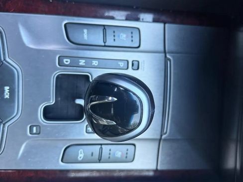 Used 2012 Hyundai Equus Signature RWD image 35