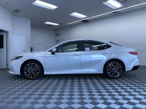 New 2026 Toyota Camry XLE AWD/4WD image 11