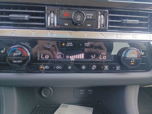 New 2026 Nissan Pathfinder SV image 17