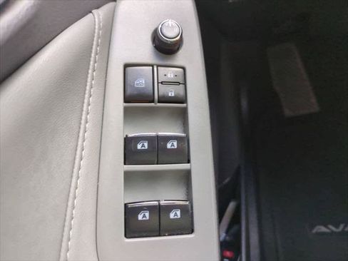 Certified 2021 Toyota Avalon XLE FWD image 22