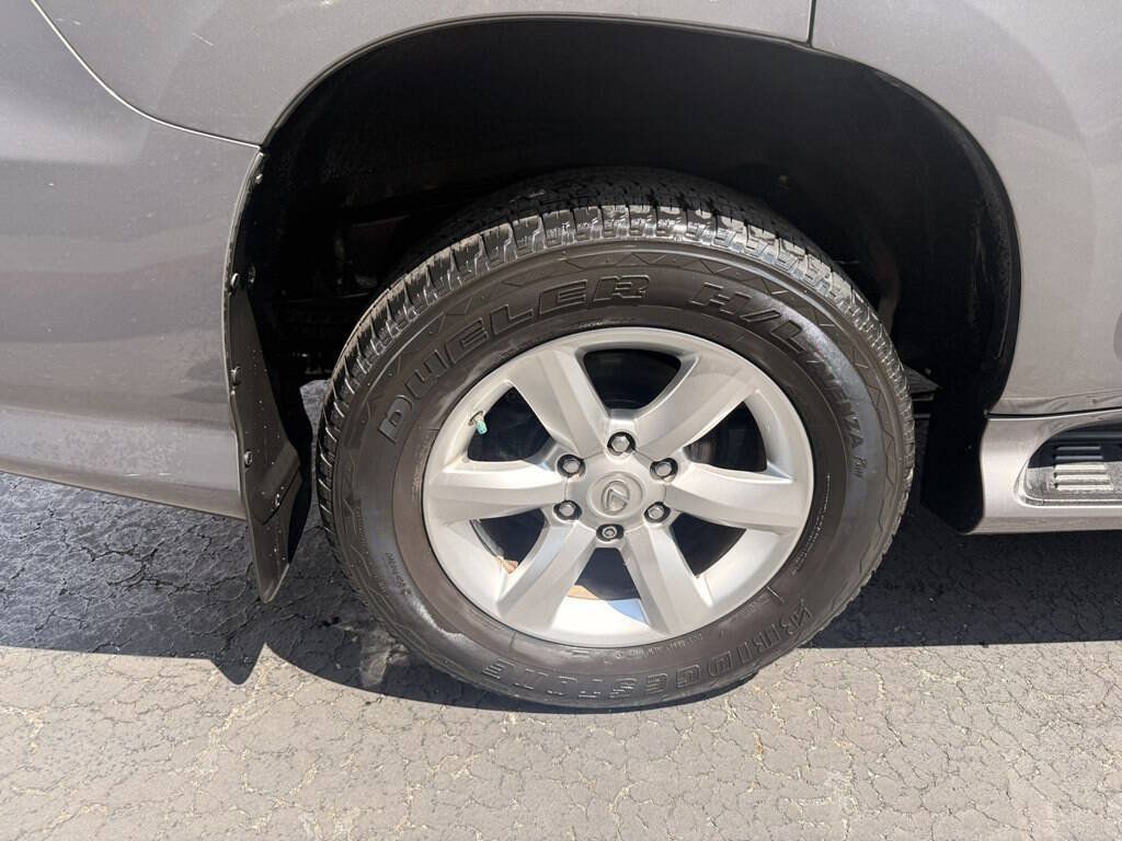 Used 2014 Lexus GX 460 AWD/4WD image 26